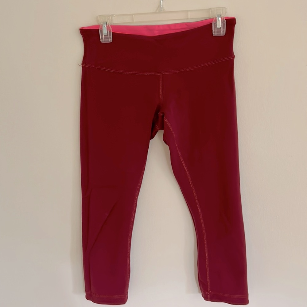 Red lululemon cropped leggings